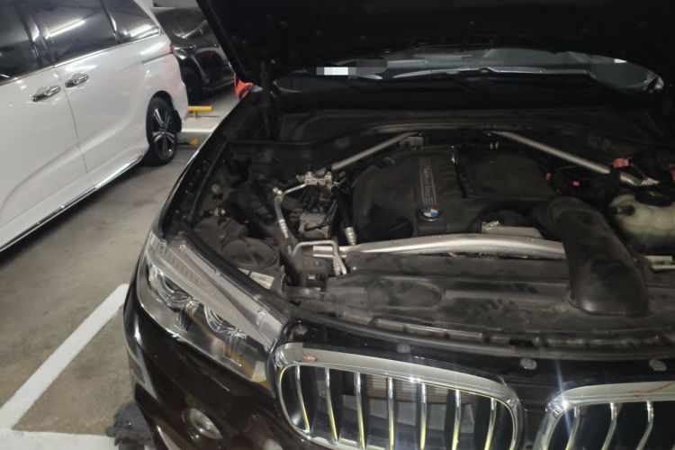 Used BMW X5 2017 xDrive35i Elegant Edition Engine Bay Right