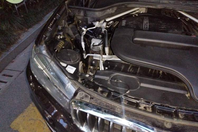 Used BMW X5 2017 xDrive28i Engine Bay Right