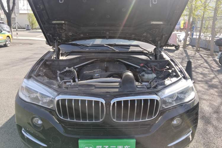 Used BMW X5 2017 xDrive35i Elegant Edition Engine Bay