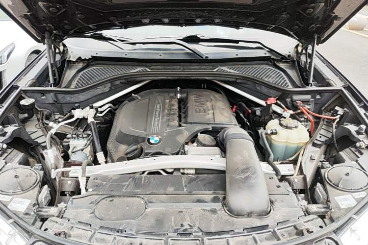Used BMW X5 2017 xDrive35i Elegant Edition Engine Bay