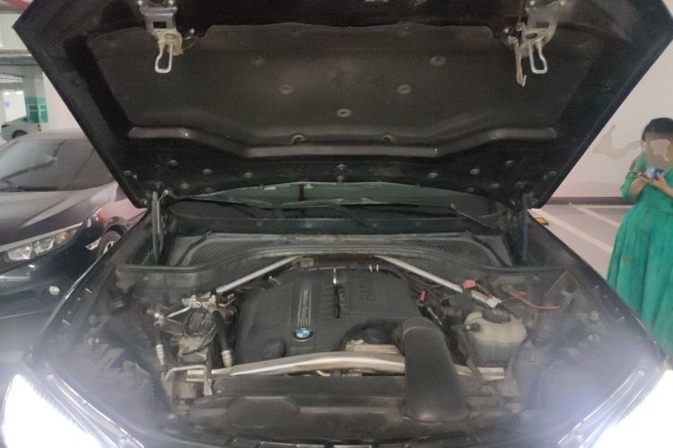 Used BMW X5 2017 xDrive35i Elegant Edition Engine Bay