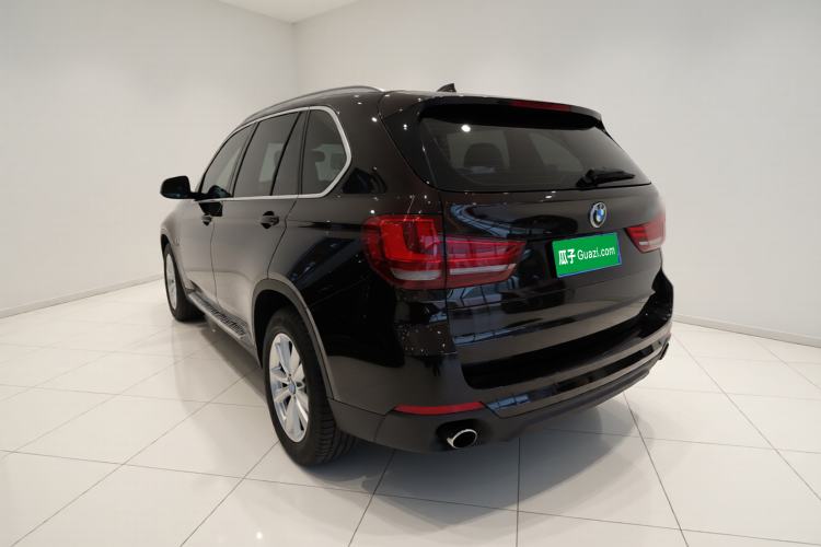 Used BMW X5 2017 xDrive35i Middle East Exterior 2