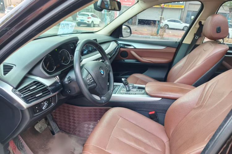 Used BMW X5 2017 xDrive35i Middle East Exterior 5