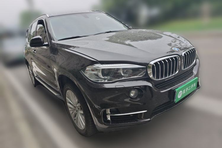 Used BMW X5 2017 xDrive28i Front Right 45 Deg