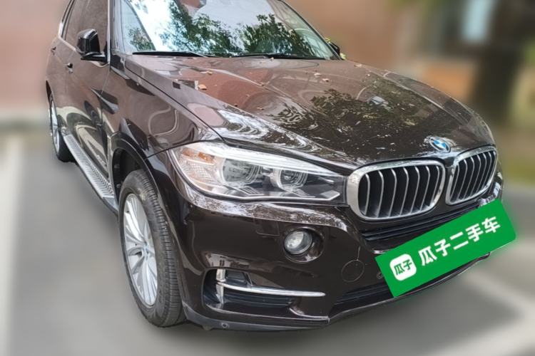 Used BMW X5 2017 xDrive28i Front Right 45 Deg
