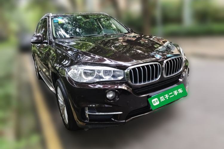 Used BMW X5 2017 xDrive28i Front Right 45 Deg