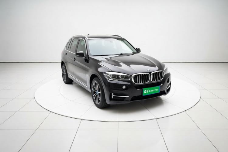 Used BMW X5 2017 xDrive35i Elegant Edition Front Right 45 Deg