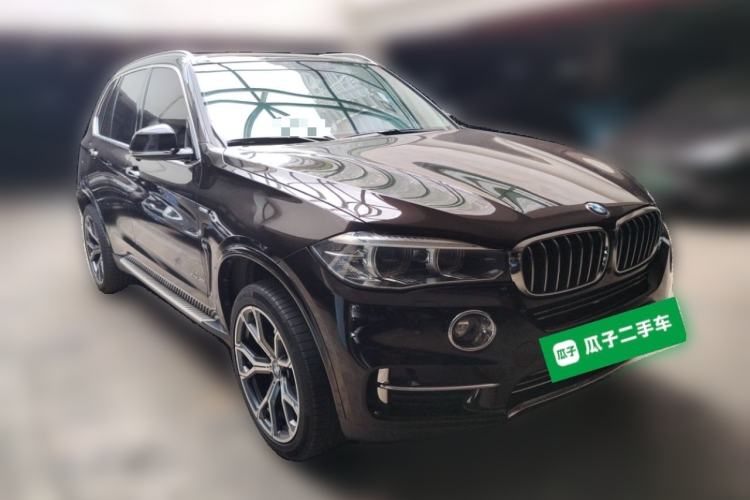 Used BMW X5 2017 xDrive28i Front Right 45 Deg