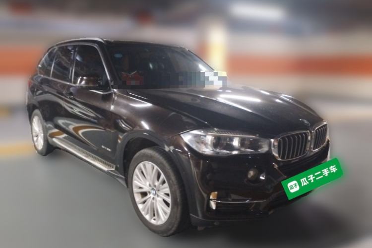 Used BMW X5 2017 xDrive28i Front Right 45 Deg