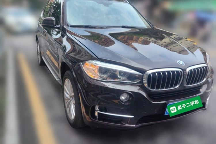 Used BMW X5 2017 xDrive28i Front Right 45 Deg