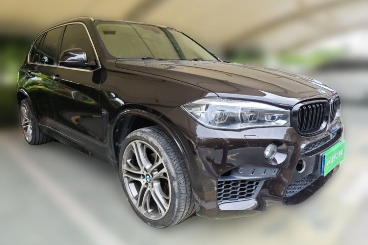 Used BMW X5 2017 xDrive28i Front Right 45 Deg