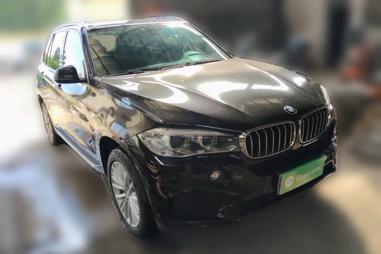 Used BMW X5 2017 xDrive28i Front Right 45 Deg
