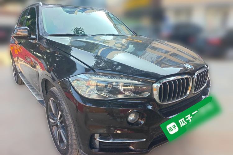 Used BMW X5 2017 xDrive35i Elegant Edition Front Right 45 Deg
