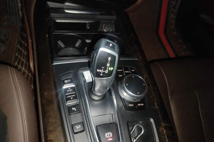 Used BMW X5 2017 xDrive35i Elegant Edition Gear Lever