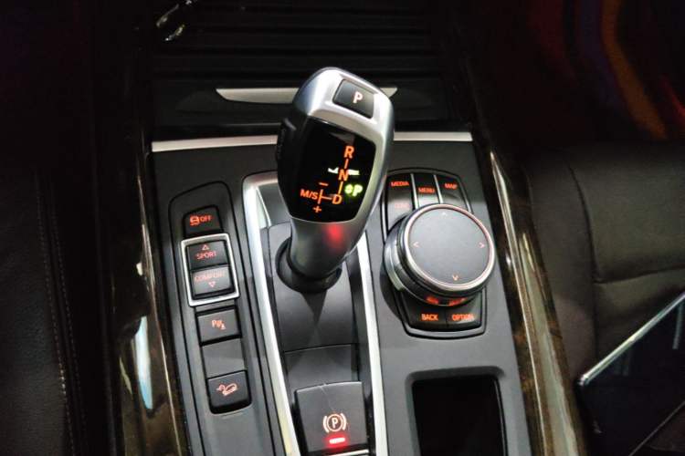 Used BMW X5 2017 xDrive35i Elegant Edition Gear Lever