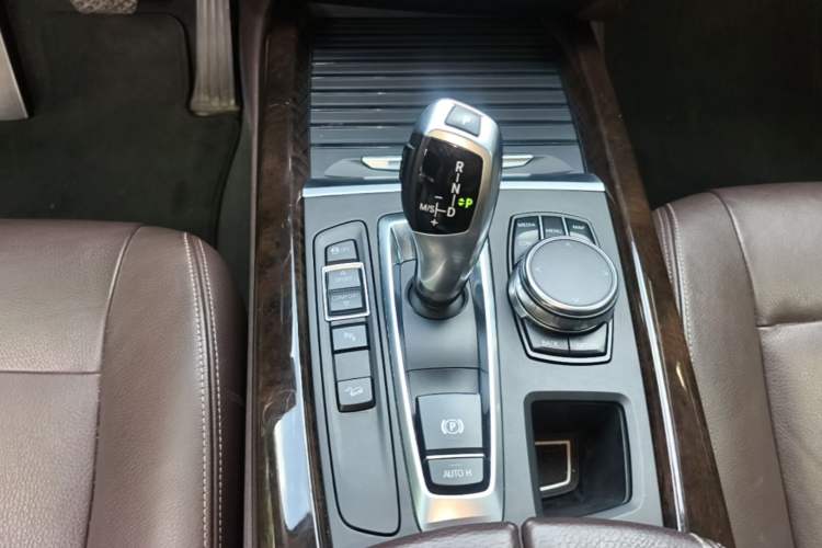 Used BMW X5 2017 xDrive35i Elegant Edition Gear Lever