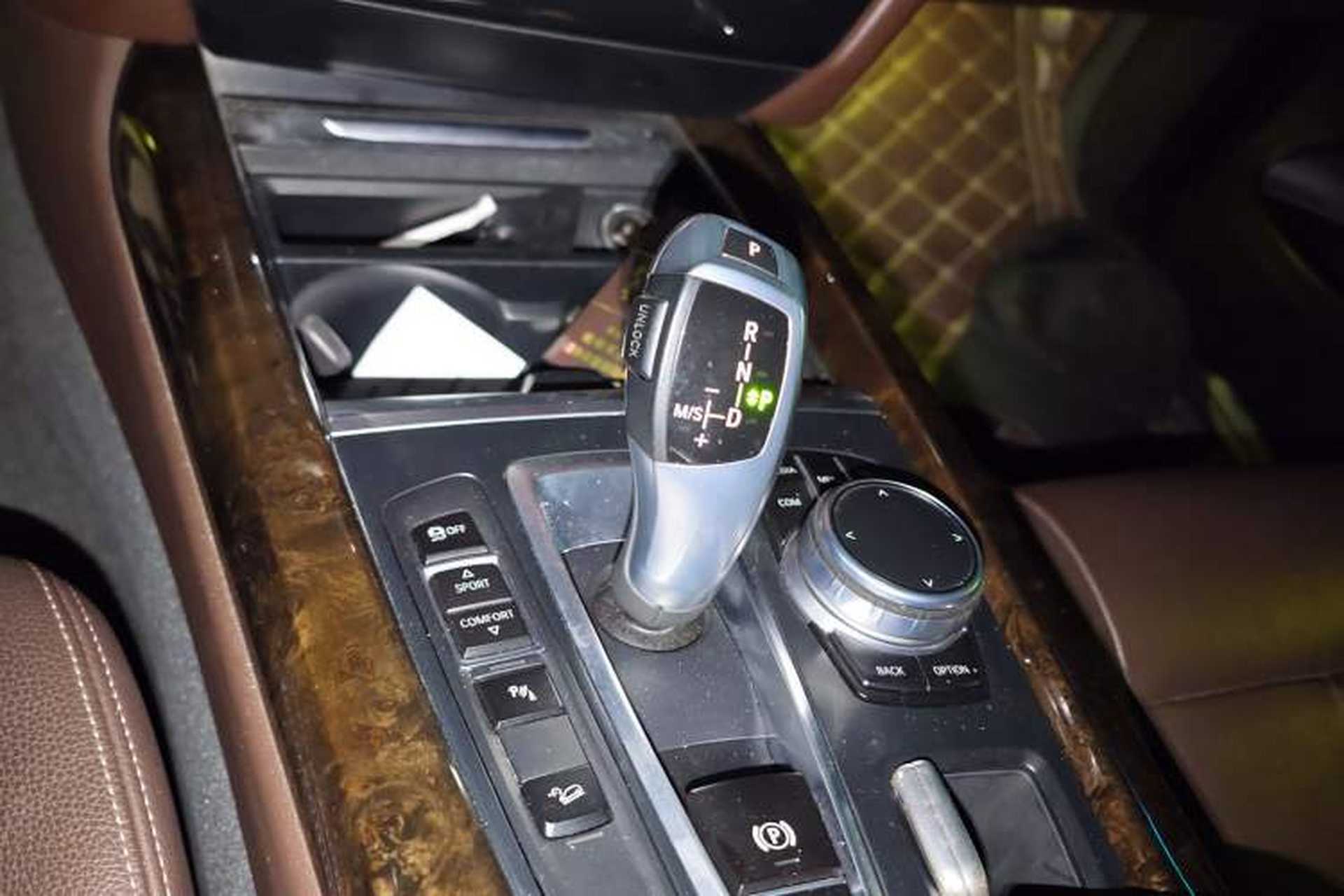 Used BMW X5 2017 xDrive35i Elegant Edition Gear Lever