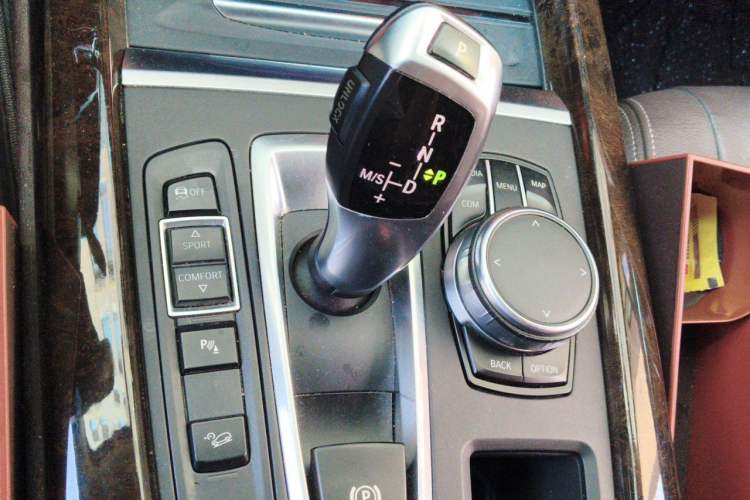 Used BMW X5 2017 xDrive35i Elegant Edition Gear Lever