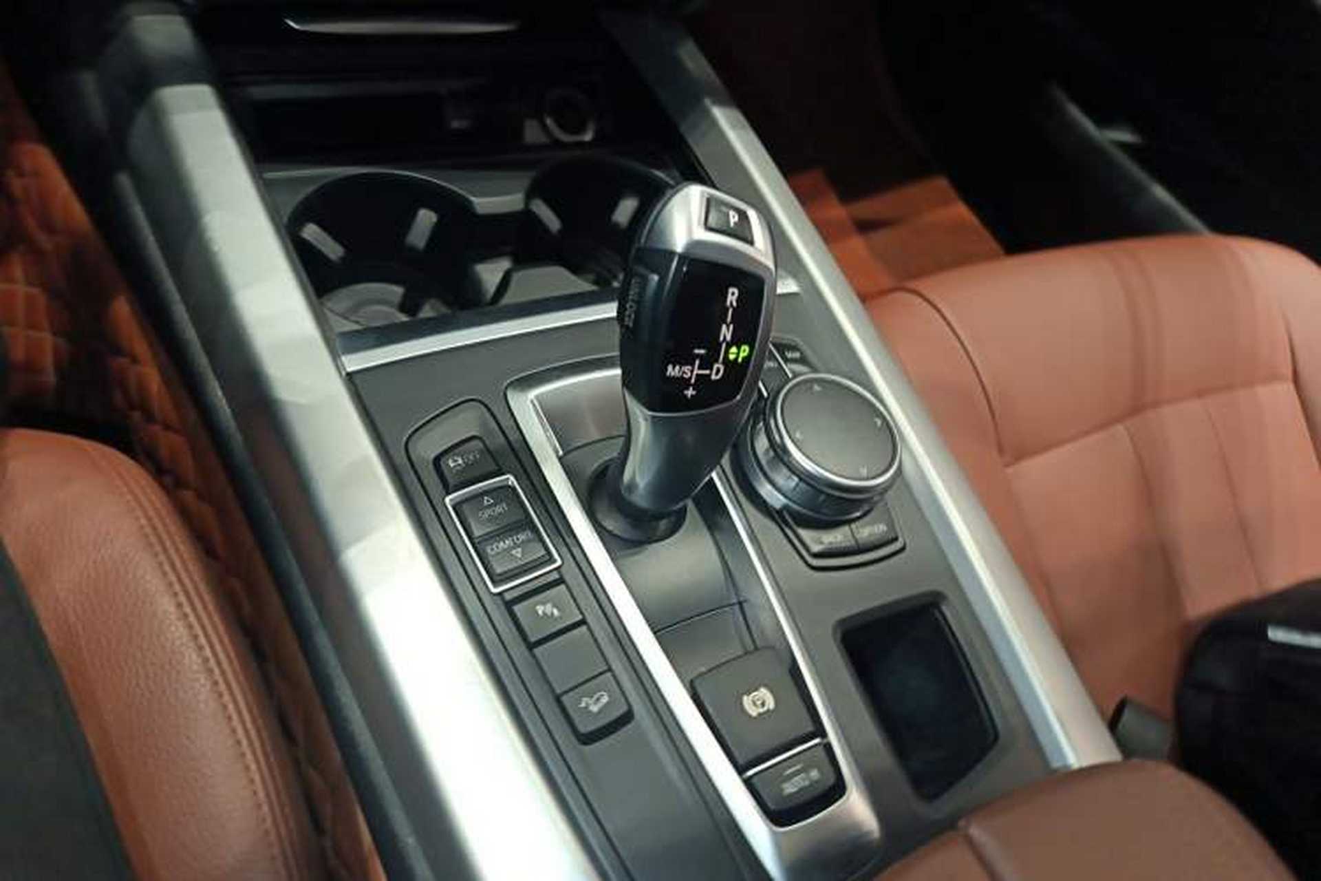 Used BMW X5 2017 xDrive35i Middle East Gear Lever