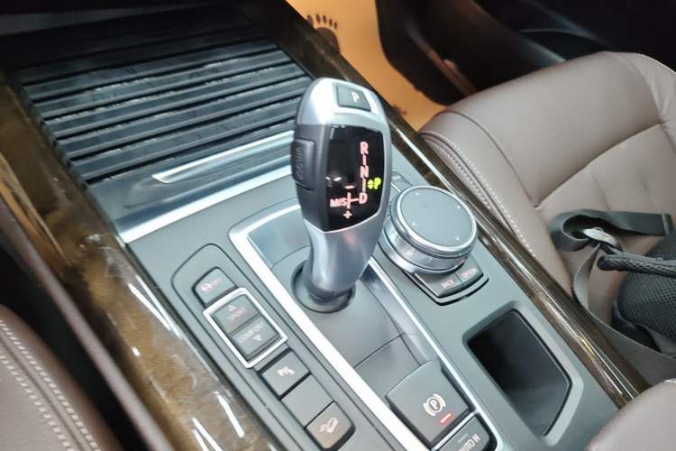 Used BMW X5 2017 xDrive28i Gear Lever