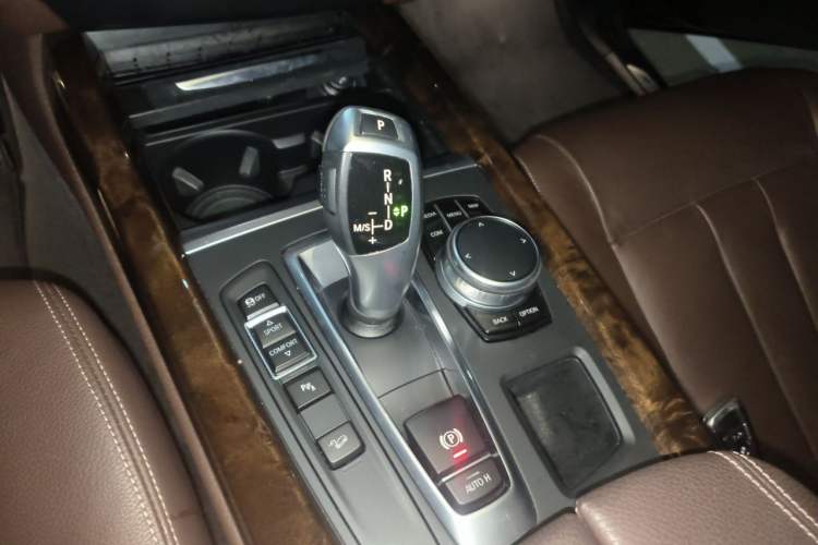 Used BMW X5 2017 xDrive35i Elegant Edition Gear Lever
