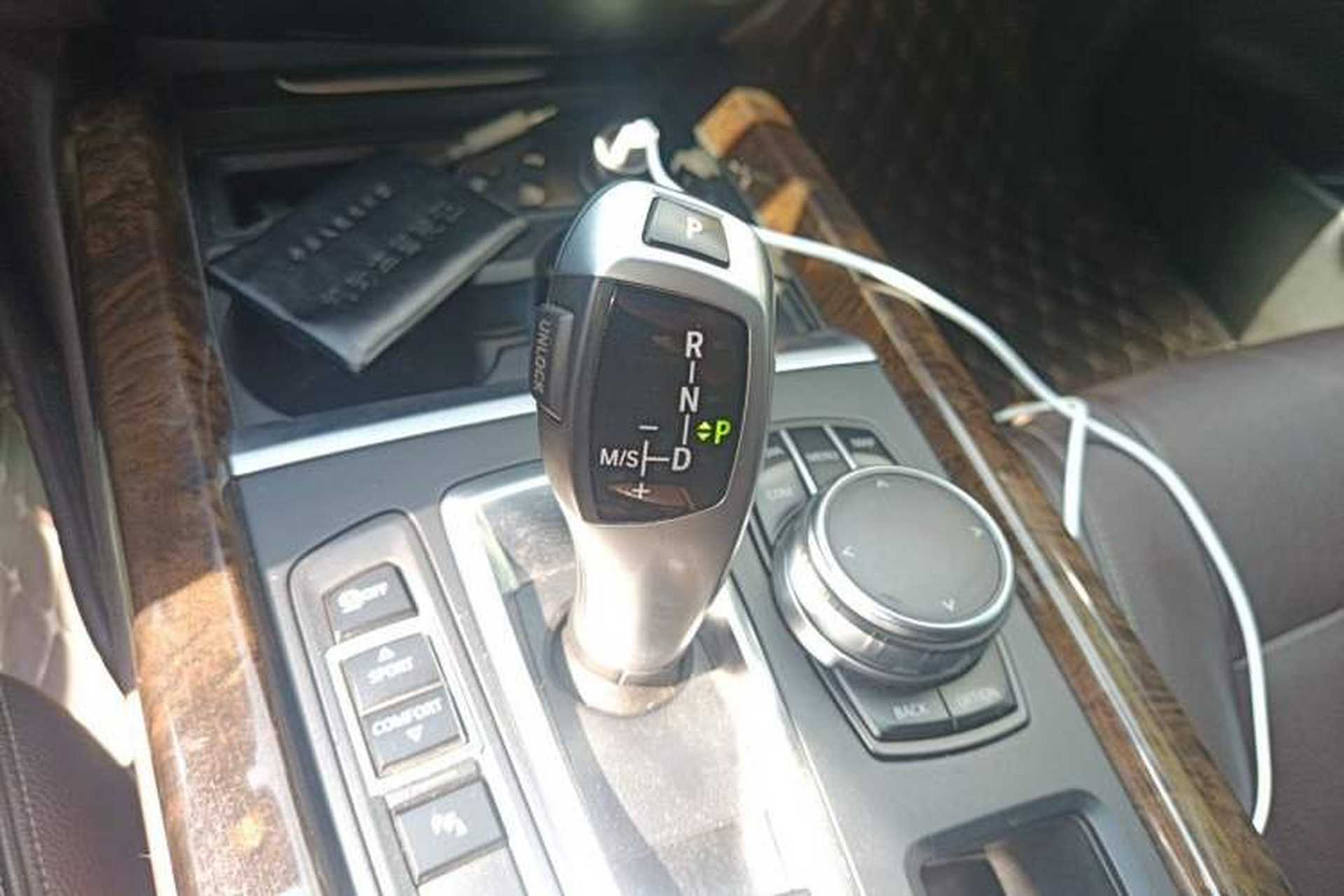 Used BMW X5 2017 xDrive35i Elegant Edition Gear Lever