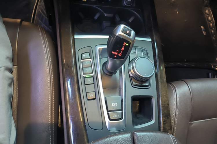 Used BMW X5 2017 xDrive35i Elegant Edition Gear Lever