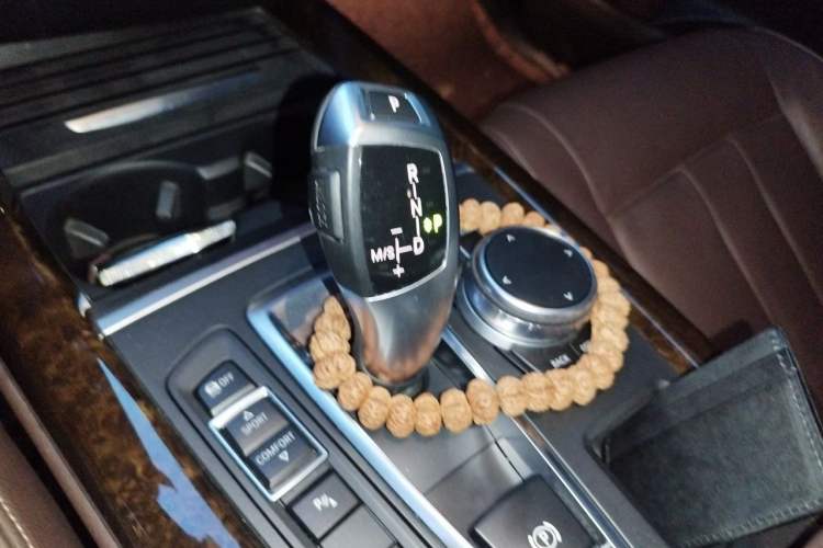 Used BMW X5 2017 xDrive28i Gear Lever