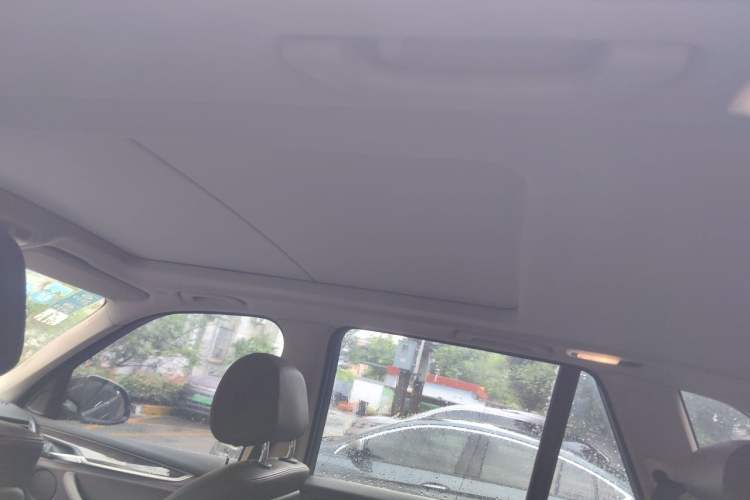 Used BMW X5 2017 xDrive28i Headliner