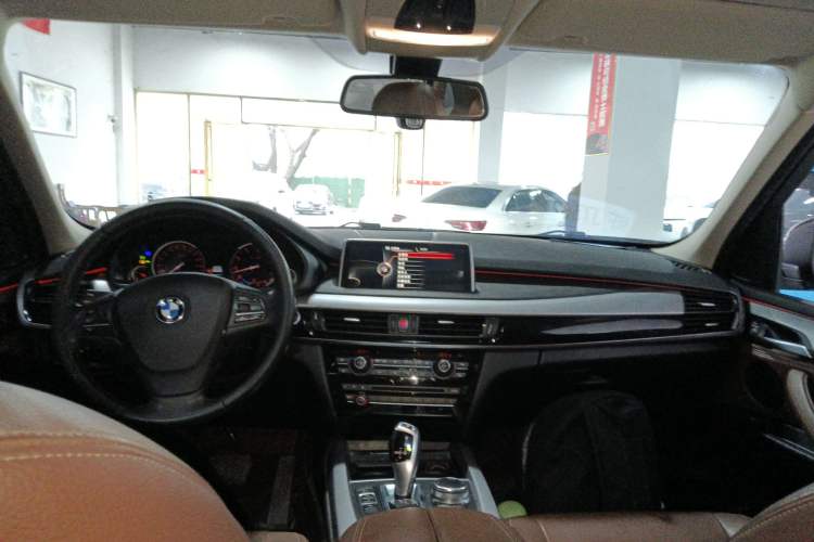 Used BMW X5 2017 xDrive35i Middle East Interior 2