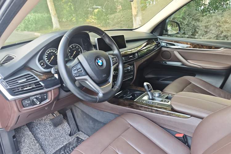 Used BMW X5 2017 xDrive35i Elegant Edition Interior 3