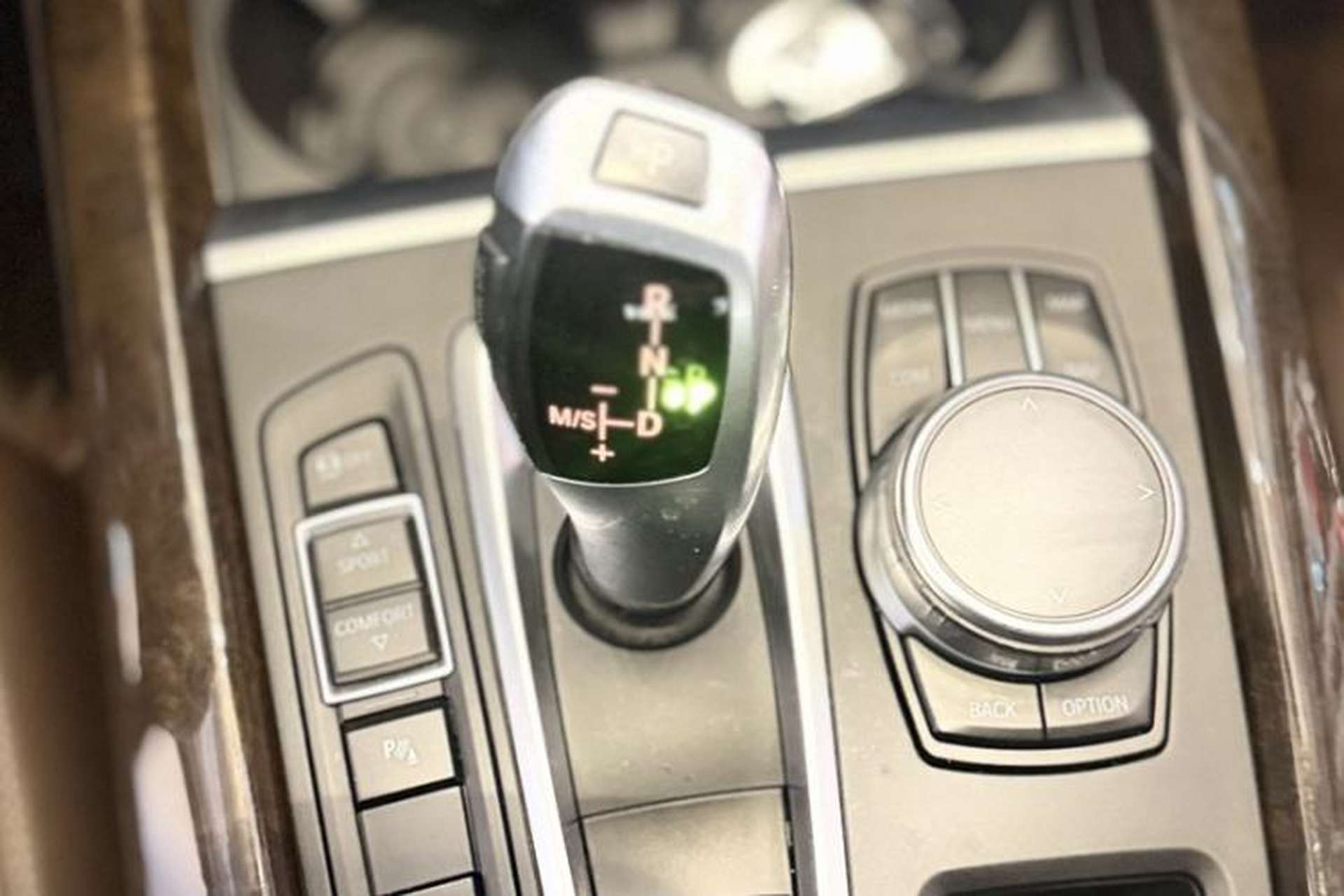 Used BMW X5 2017 xDrive28i Interior 4