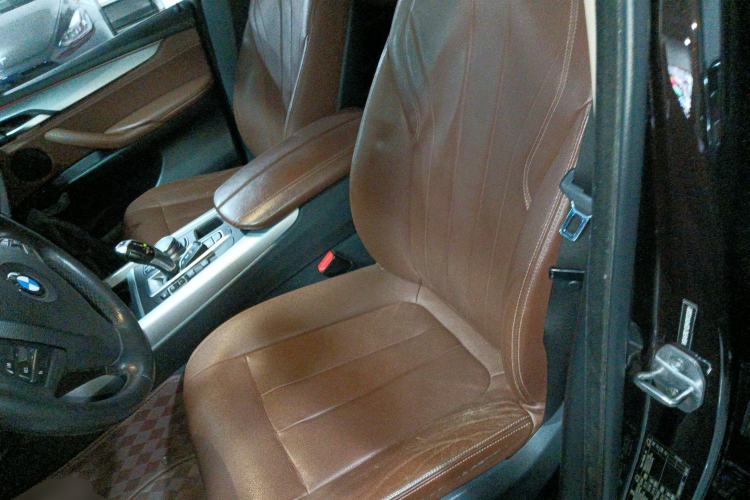 Used BMW X5 2017 xDrive35i Middle East Left Front Seat