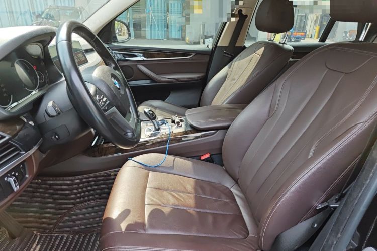 Used BMW X5 2017 xDrive28i Left Front Seat