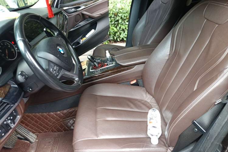 Used BMW X5 2017 xDrive28i Left Front Seat