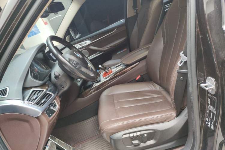 Used BMW X5 2017 xDrive28i Left Front Seat
