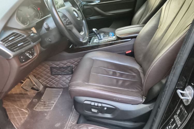 Used BMW X5 2017 xDrive28i Left Front Seat