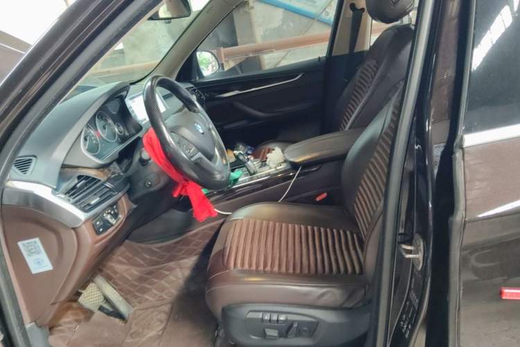 Used BMW X5 2017 xDrive28i Left Front Seat