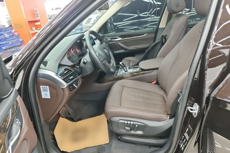 Used BMW X5 2017 xDrive28i Left Front Seat