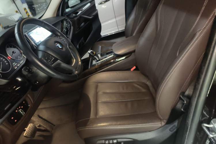 Used BMW X5 2017 xDrive35i Elegant Edition Left Front Seat