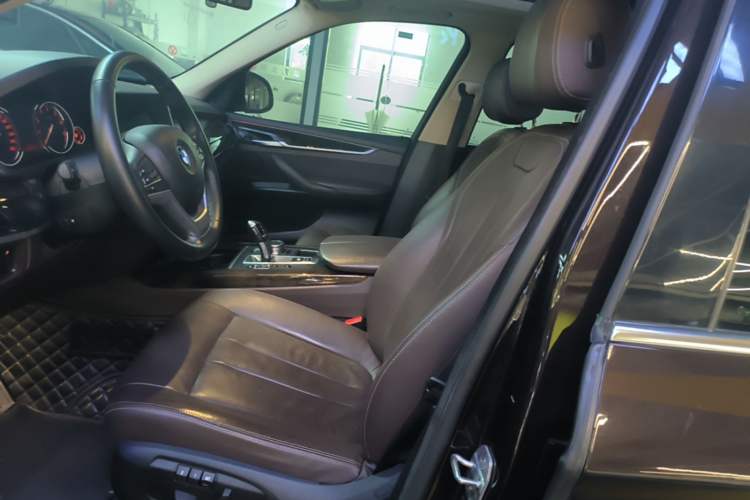 Used BMW X5 2017 xDrive35i Elegant Edition Left Front Seat