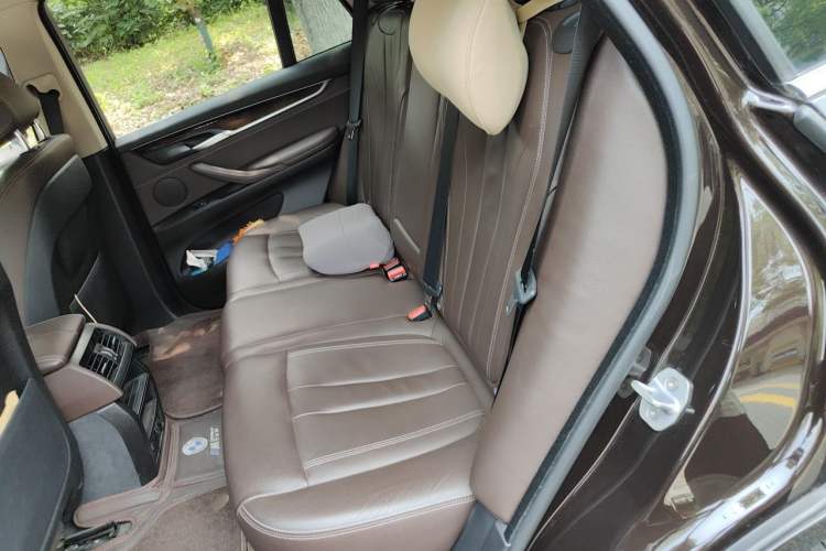 Used BMW X5 2017 xDrive35i Elegant Edition Left Rear Seat