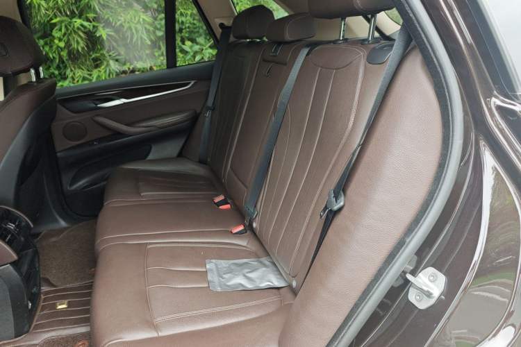Used BMW X5 2017 xDrive28i Left Rear Seat