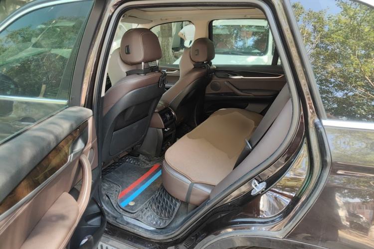 Used BMW X5 2017 xDrive28i Left Rear Seat