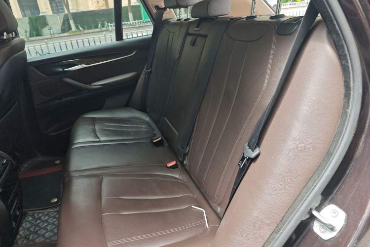 Used BMW X5 2017 xDrive28i Left Rear Seat