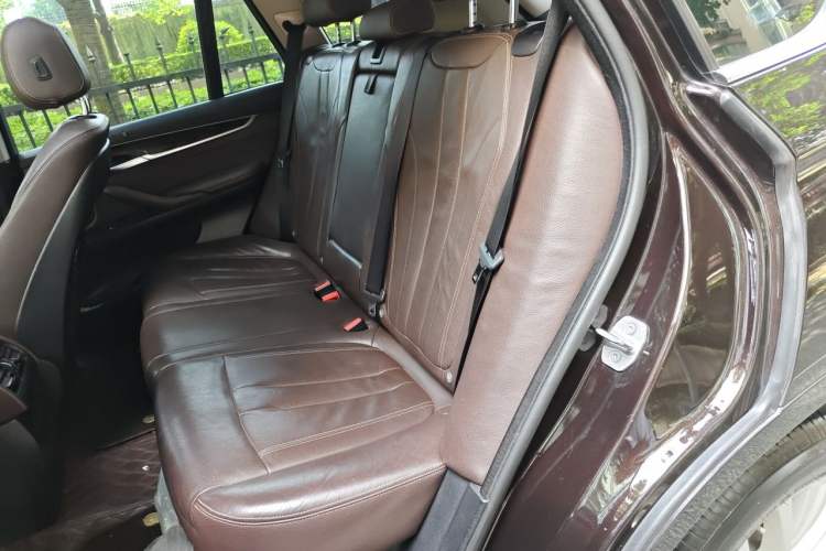 Used BMW X5 2017 xDrive28i Left Rear Seat
