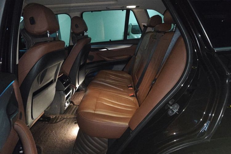 Used BMW X5 2017 xDrive35i Standard Model U.S. Specification Left Rear Seat