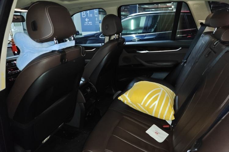 Used BMW X5 2017 xDrive35i Elegant Edition Left Rear Seat