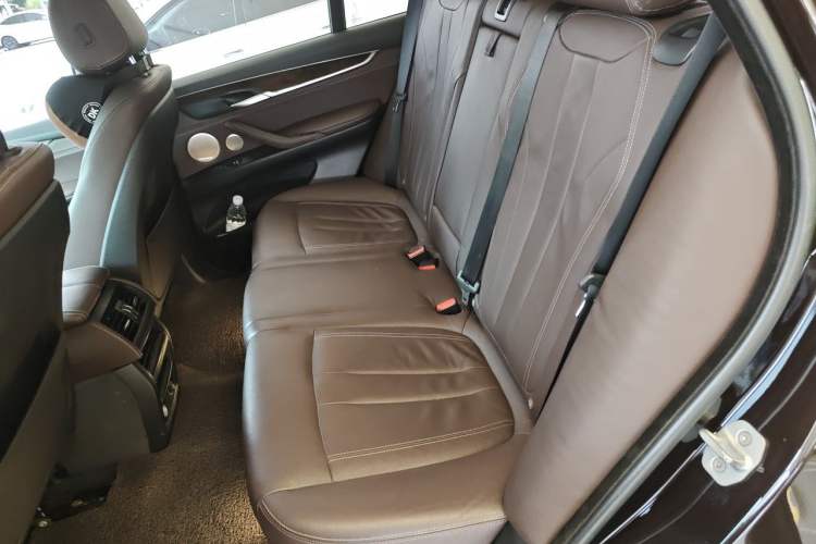 Used BMW X5 2017 xDrive28i Left Rear Seat