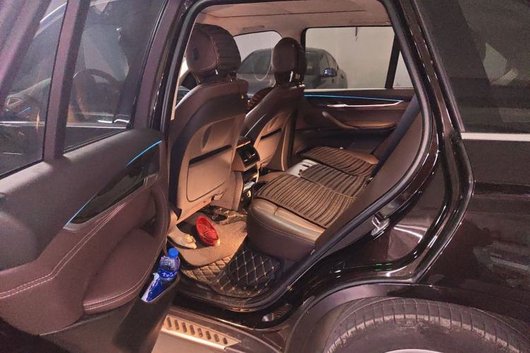 Used BMW X5 2017 xDrive28i Left Rear Seat
